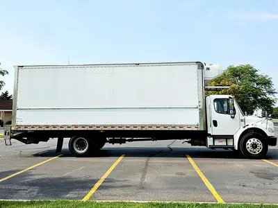 USED 2018 FREIGHTLINER BUSINESS CLASS M2 106