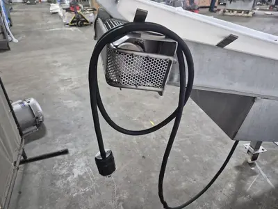 Incline Conveyor with Dump Tank