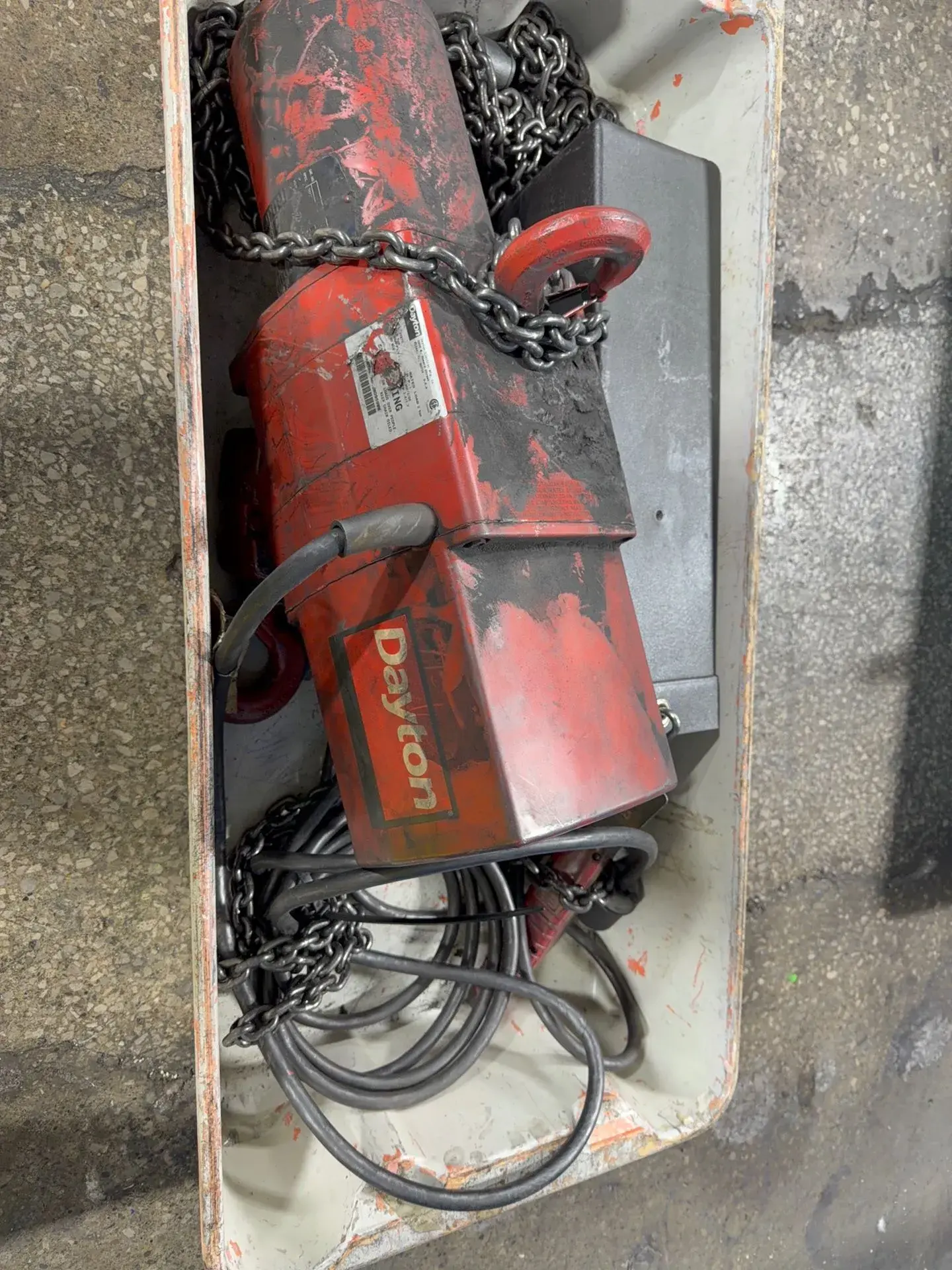 USED DAYTON 3YB77