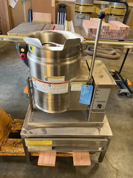 Used CLEVELAND RANGE KGL-6-T Cooking Kettles New York US | America's Steam Kettle Headquarters #146609