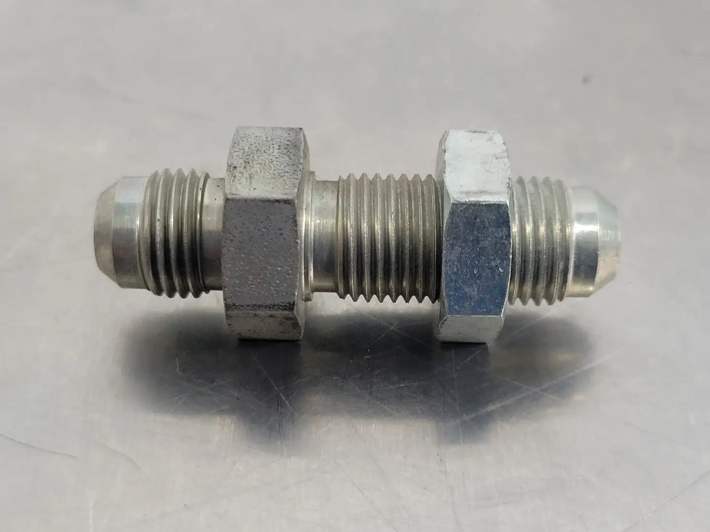 Hydraulic Bulkhead Adapter M-06 JIC x M-06 JIC 3/8" x 3/8" (Bag of 6)