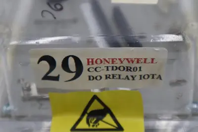 NEW Honeywell CC-TD0R01/ 51308376-175 Rev.A1 Digital Output Relay STOCK G193A