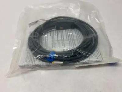 TL-W3MC2 | Omron  Proximity Sensor 12-24VDC - New
