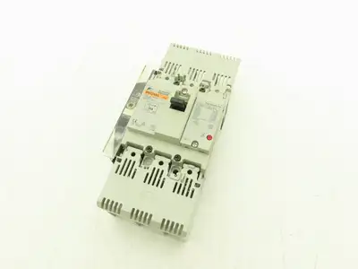 Fuji BW32SAG3P030 3-Pole Auto Circuit Breaker 30A 690V 3Ph Molded Case Lot of 2
