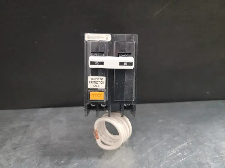 Used CUTLER-HAMMER QBGFEP2015 Switchgears British Columbia CA | Lenmark #243849