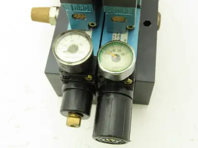 MAC 92B-BAB-CJA-DM-DJAP-1DG  2-Station Solenoid Valve Manifold 120V 92 Series