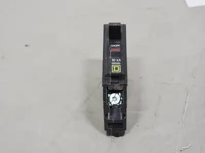 15 Amp, 1 Pole, 120/240 volts Circuit Breaker