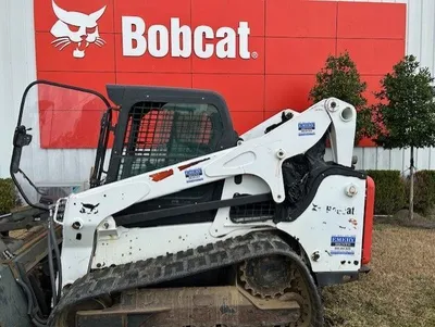USED 2019 BOBCAT T740