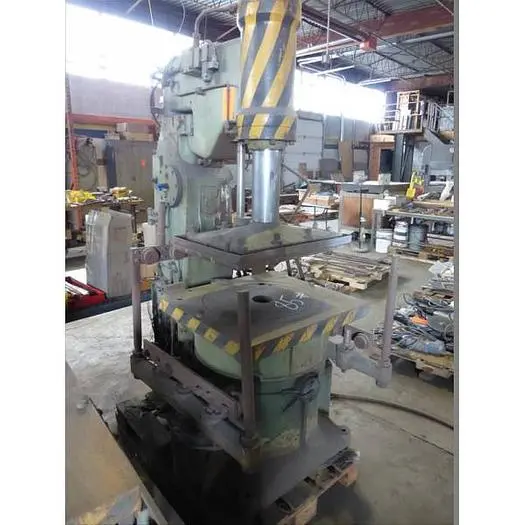 Used KUNKEL WAGNER JOLT SQUEEZE PIN LIFT MACHINE Foundry Molding Machines | World Equipment and Machine Sales #394653