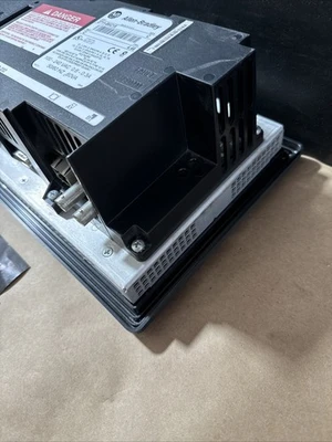 USED Allen-Bradley 2711-B6C15