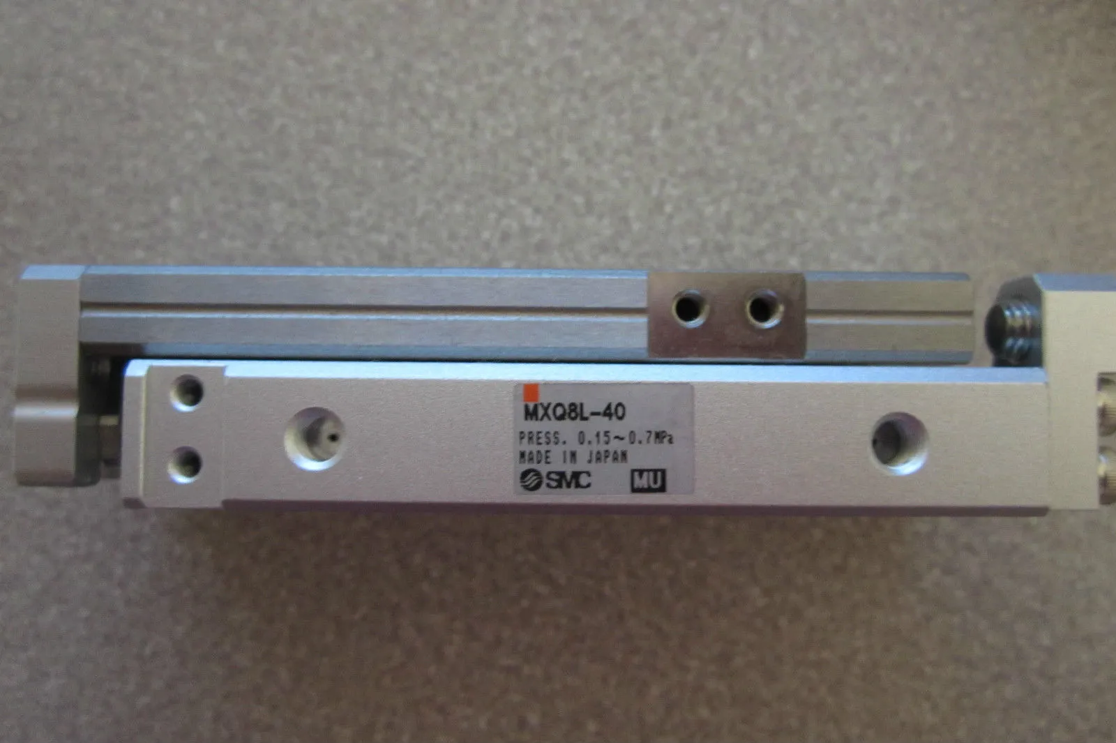 NEW SMC MXQ8L-40 SLIDE TABLE CYLINDER MXQ8L40