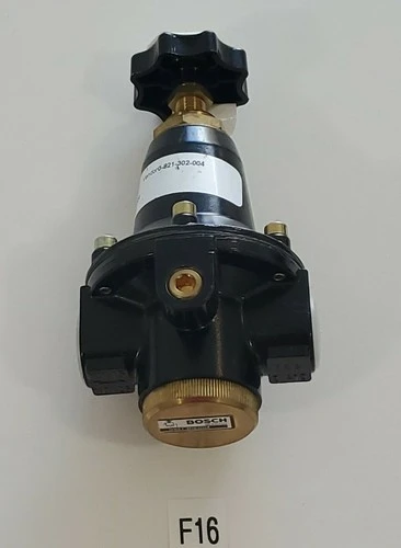NEW Bosch 0 821 302 004