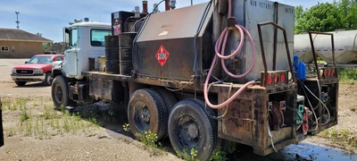 Used 1994 MACK DM690S Fuel & Lube Trucks Tennessee US | Ran Equipment #1403717
