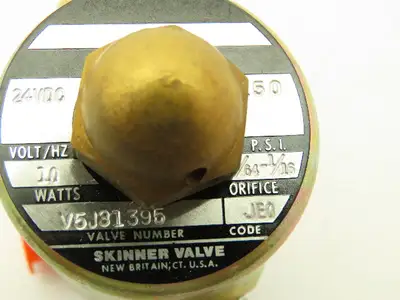 Honeywell Skinner V5J31395 Solenoid Valve 2-Way (NC) 24VDC 150 PSI 1/8" NPT V5