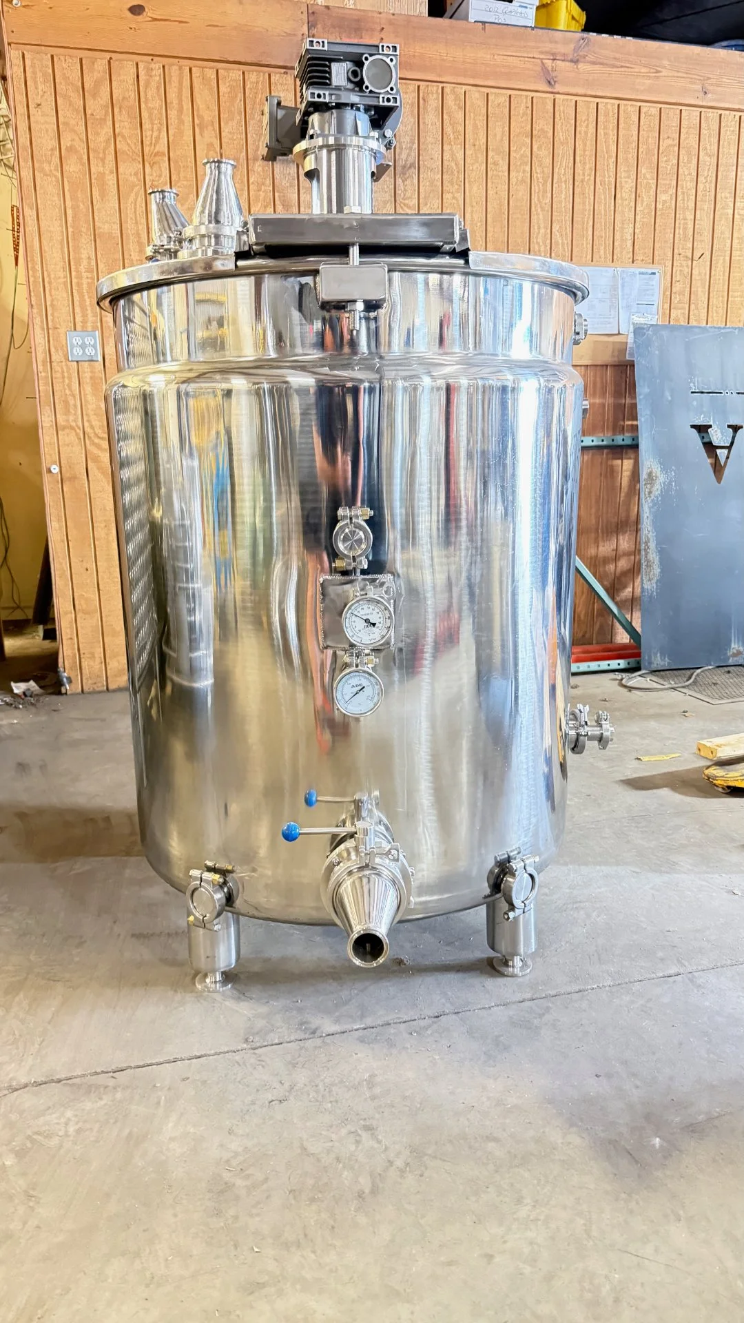 Used _UNKNOWN_ _UNKNOWN_ Brewing Equipment Indiana US | Brewhouse Equipment Group #1263900
