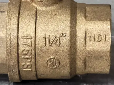 1-1/4" 600 WOG Ball Valve w/ Coupler