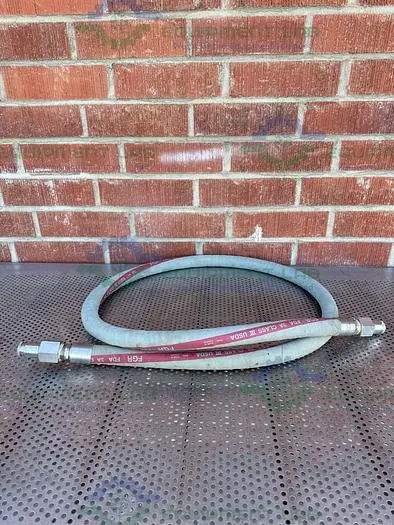 Used FGR FDA 3A CLASS III TRANSFER HOSE 96" W/ SWAGELOK QTM8 QUICK CONNECT STEM Hoses | Equipment Lab #486647