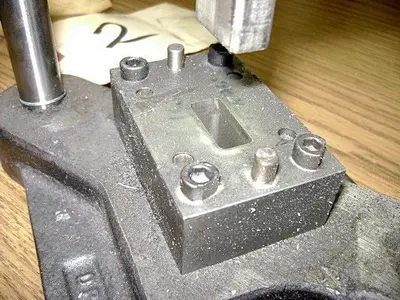 0577-390 Medium Ingot Die Set