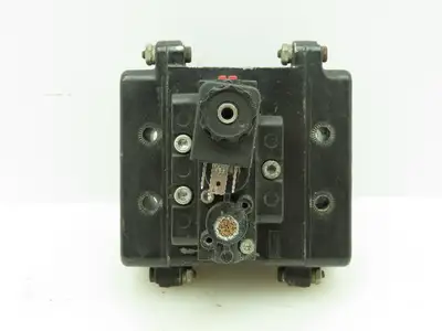 A239SS-120-A ARO Pneumatic Solenoid Air Control Valve Manifold Block 3/8" 120V