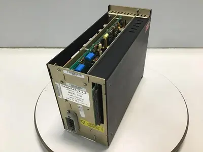 USED HUSKY 9152