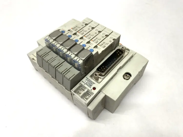 Used SMC PNEUMATIC MANIFOLD ASSEMBLY 5 STATIONS 1/4" PORTS 24VDC Parts (Hydraulics and Pneumatics) | Maverick Industrial Sales #1101805