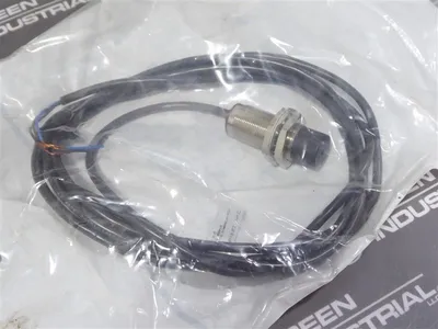 Allen Bradley 872C-DH8NP18-E2 Inductive Proximity Sensor New