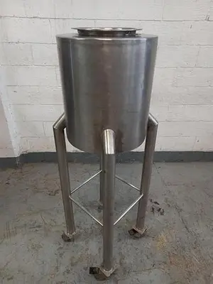 Stainless steel  25 gallon jacketed tank