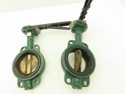 Crane 42 Series Butterfly Hand Operated Valve 4" Wafer Style 200psi Lot of 2