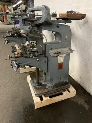 5949-330 Gorton 2-Dimensional Pantograph / Engraver Model P1-2, with Tooling