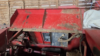 NEW HOLLAND FP230 chopper | Iron Listing (81)