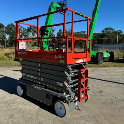 USED 2023 Skyjack SJ4740E
