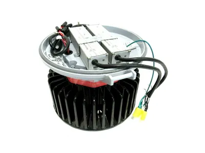 NEW CROUSE HINDS VMV9L2ADM2/UNV1 LIGHT FIXTURE 100W VMV9L2ADM2UNV1