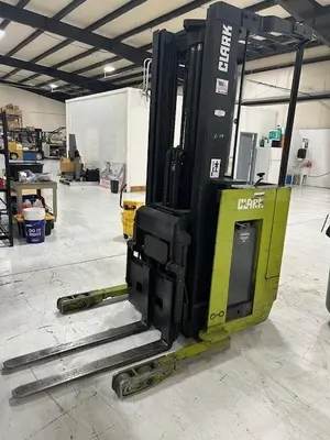 USED CLARK NP3000D-30