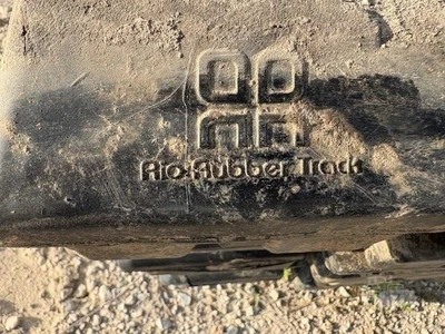 Used AIO 31" BOLT-ON RUBBER PADS Construction Equipment Parts North Carolina US | Southeastern Equipment Corp #1467801