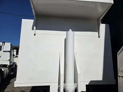 USED 2017 SUPERIOR 15'
