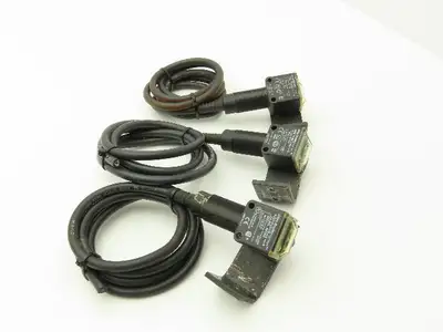 Allen Bradley 42EF-P2RCB-A2 RightSight Photoeye Proximity Sensor  Lot of 3