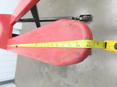 Uline H-5442 Manual Narrow Pallet Lifter 3000lb Jack 46" Long 31" Lift Height