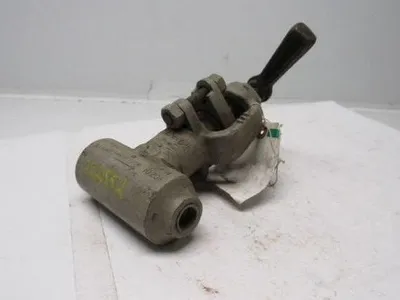 Hancock 7230  2680 Class T-Pattern Loose Backseat Globe Valve 3/8"