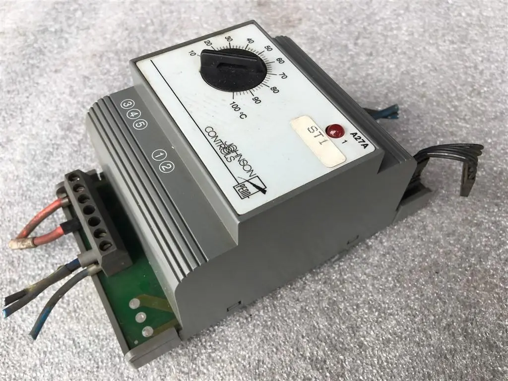 USED JOHNSON-SPATEN A27A1N12 TEMPERATURE CONTROL