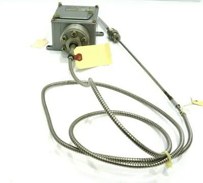 NEW CUSTOM CONTROL SENSORS 604TUM3 TEMPERATURE SWITCH