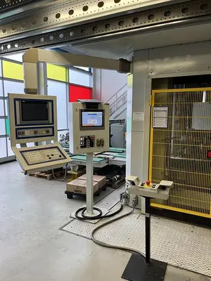 USED 2004 SCHNUPP HYDRAULIC PRESS  2,500 TONS