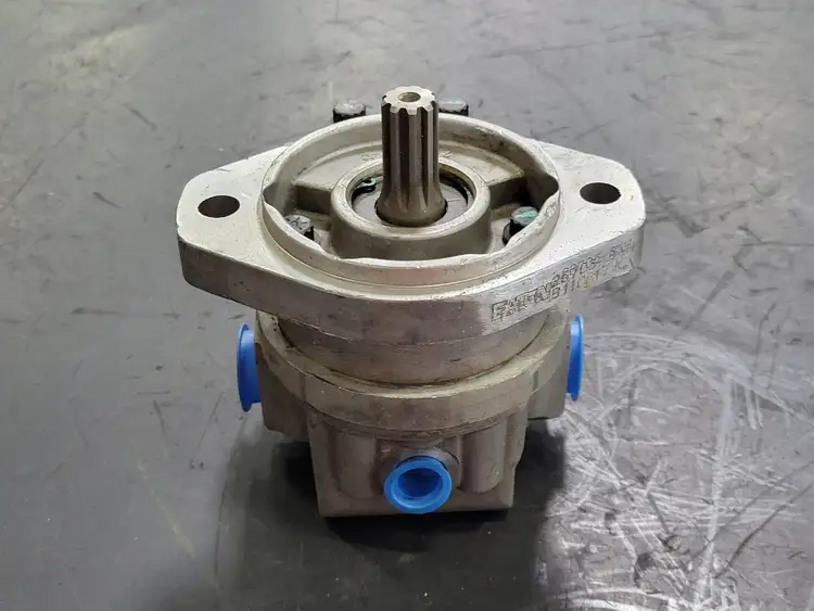 Used EATON 26703-DAH Parts (Hydraulics and Pneumatics) British Columbia CA | Lenmark #265128