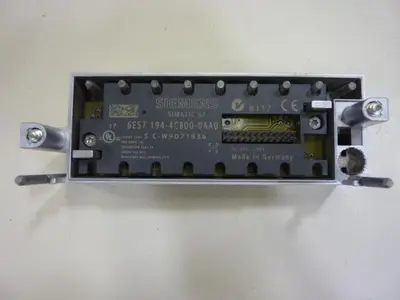 USED SIEMENS 6ES7 194-4CB00-0AA0