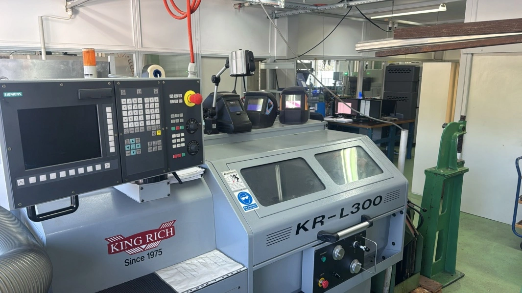 KING RICH CNC Flat Bed Lathe, never been used, POA