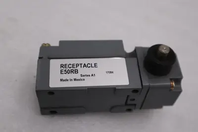 NEW OPEN BOX Eaton E50SB Limit Switch Body Double Pole STK K2113CC 782113290683