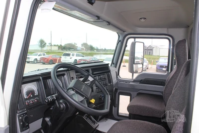 New | in-Stock 2025 MACK MD6 Cab Chassis trucks Texas US | Roll Off Truck World #1491874
