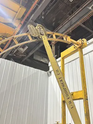 15 HP L&M EQUIPMENT MODEL #HMPC-7-24 CROSS CUT BUNDLE TRAVELING ARCH WOOD BUNDLE SAW WITH CONVEYOR: STOCK #22922