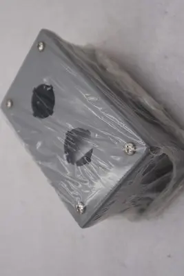 Hubbell Wiegmann PB2 6 x 6 x 3 N12 Push Button Enclosure New Open Box Stock#3235