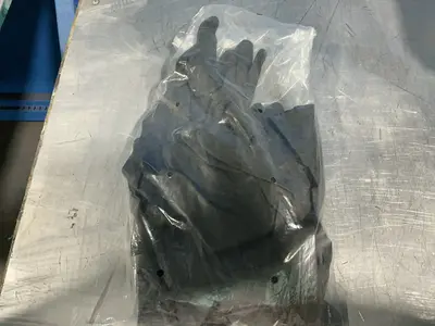 Used _UNKNOWN_ _UNKNOWN_ Gloves Ohio US | HGR 24 #1373016