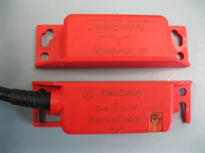 USED Allen-Bradley 440N-Z21SS2H